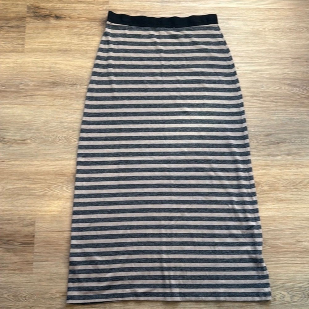 LOFT Striped Maxi Skirt Gray Black Elastic Waist Casual Size Small
